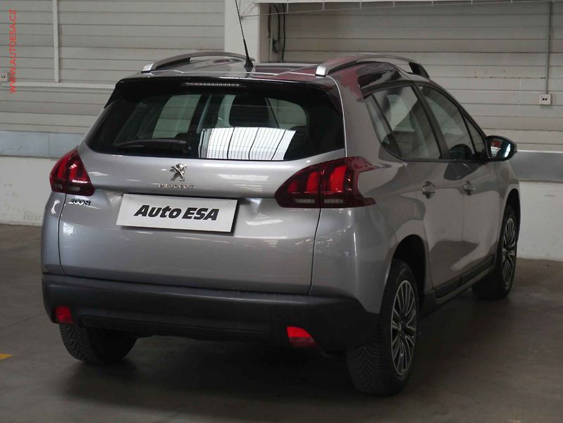 Peugeot 2008 (2018) 1.2 PT, ČR, Active - fotka 6 z 19