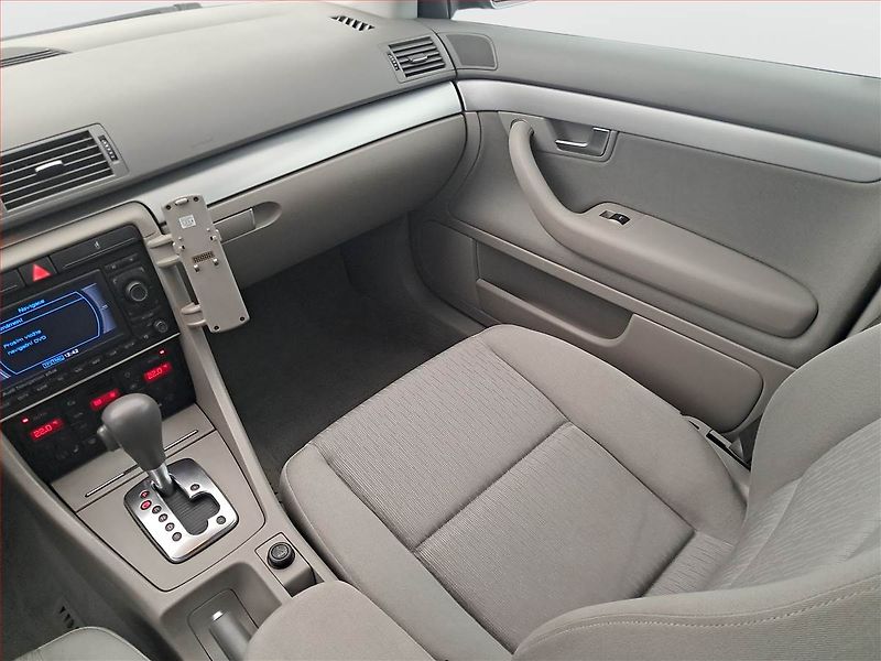 Audi A4 (2005) 2.0 TDI, Automat, nová STK - fotka 8 z 17