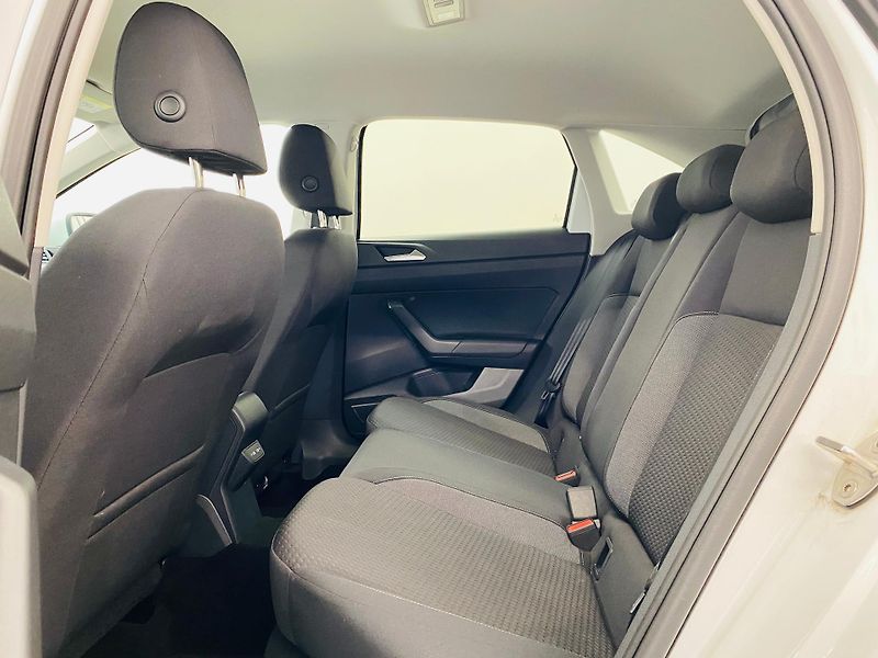 Volkswagen Taigo 1,0   1.0 TSI 70kW Life - fotka 6 z 25