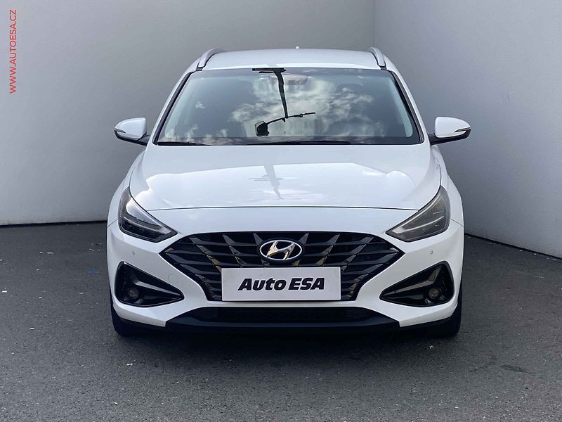 Hyundai i30 (2021) 1.6 CRDi, ČR, LED,, temp - fotka 2 z 17