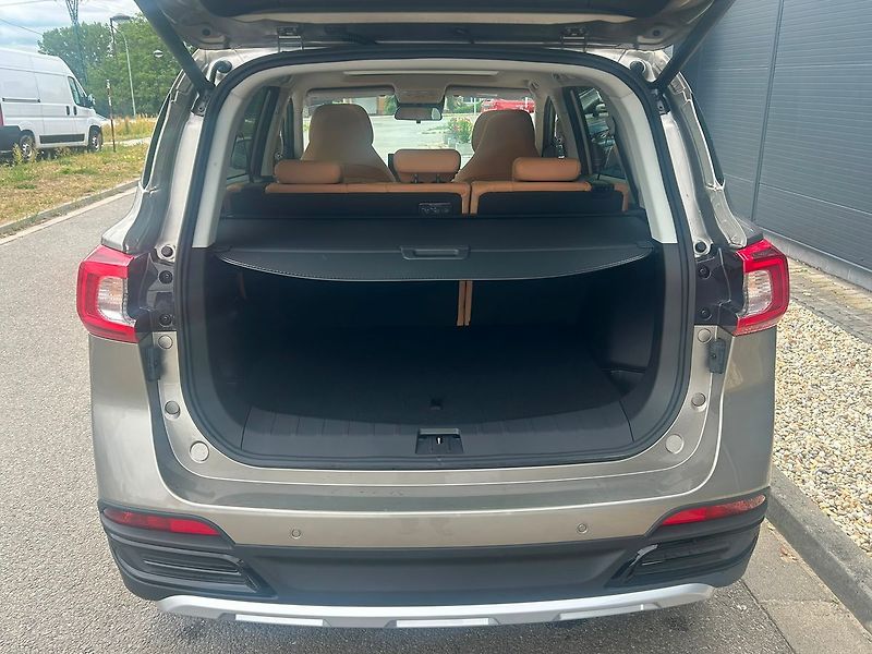 Dongfeng Ostatní EXCLUSIVE - fotka 6 z 22
