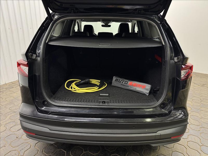 Škoda Enyaq IV80 DCC SUITE TAŽNÉ MATRIX - fotka 36 z 47