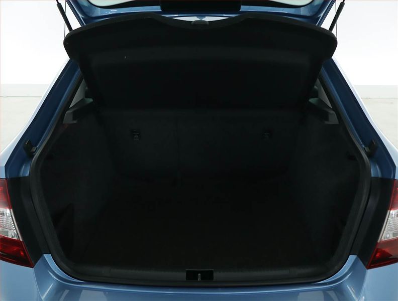 Škoda Rapid (2015) Ambition 1.2 TSI, Automat - fotka 14 z 16