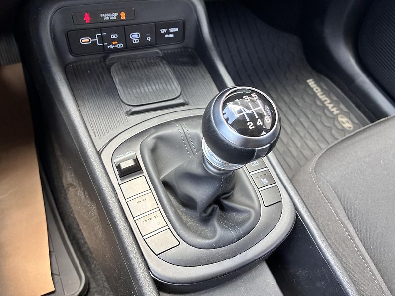 Hyundai Kona 1.0T-GDi 88kW SMART ZÁRUKA  - fotka 19 z 27