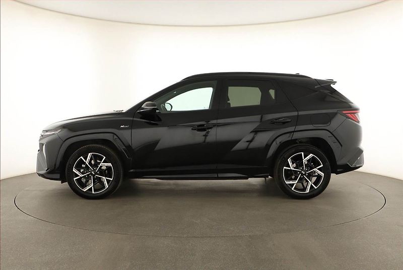 Hyundai Tucson (2025) 1.6 T-GDI, N-Line, Navigace - fotka 3 z 21