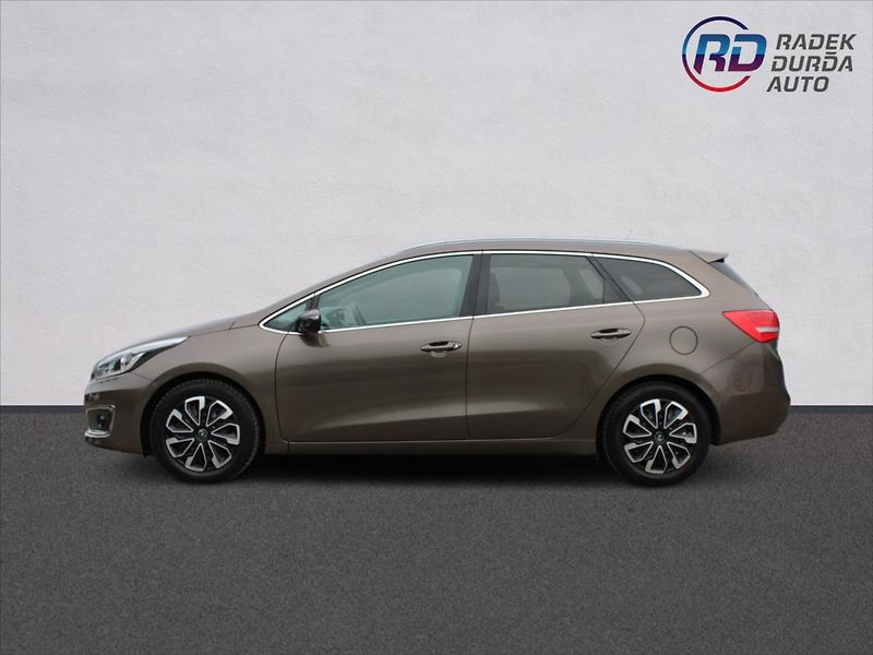 Kia Ceed 1,6 CRDi  ČR,COMFORT PLUS - fotka 8 z 31