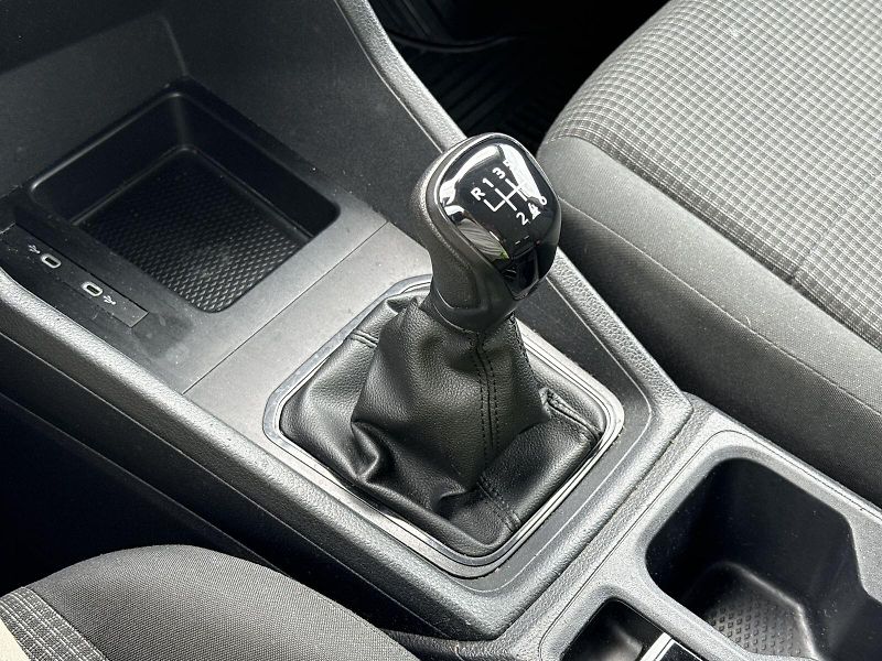 Volkswagen Caddy (2022) 1.5 TSI - fotka 19 z 26
