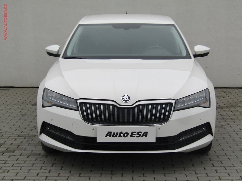 Škoda Superb (2020) 2.0TDi, ČR, Ambition, DSG - fotka 2 z 16