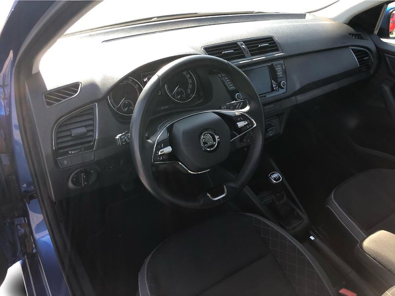 Škoda Fabia COMBI 1.0 TSi AMBITION - fotka 5 z 27