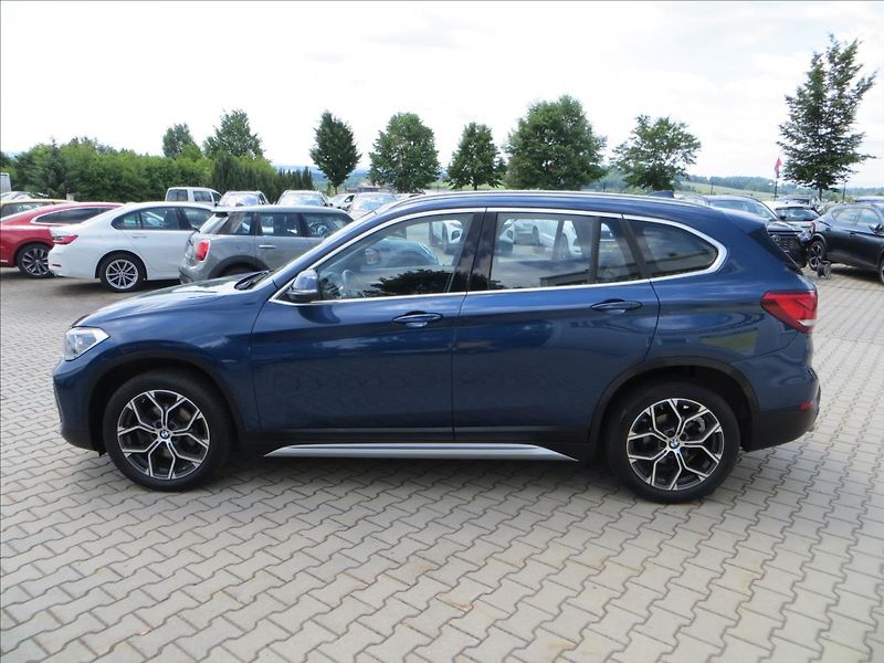 BMW X1 1,5 i sDrive AUT LED Navi ČR - fotka 4 z 27