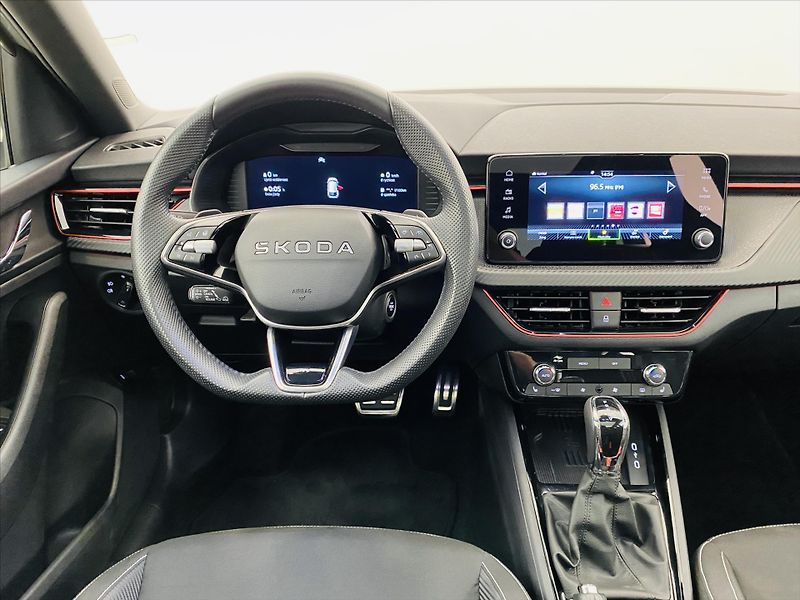 Škoda Scala 1,0 TSI 85kW DSG Monte Carlo - fotka 10 z 29