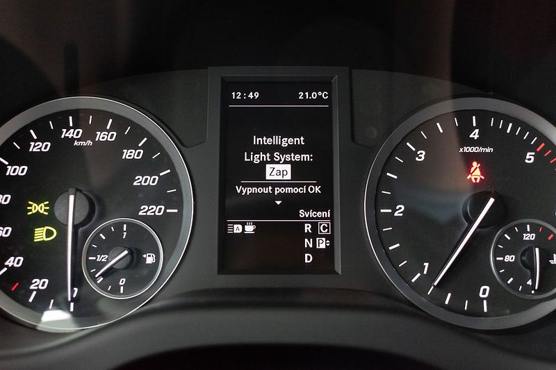 Mercedes-Benz Vito 119 CDi 4x4*LONG*8.MÍST*DPH*ČR - fotka 25 z 39