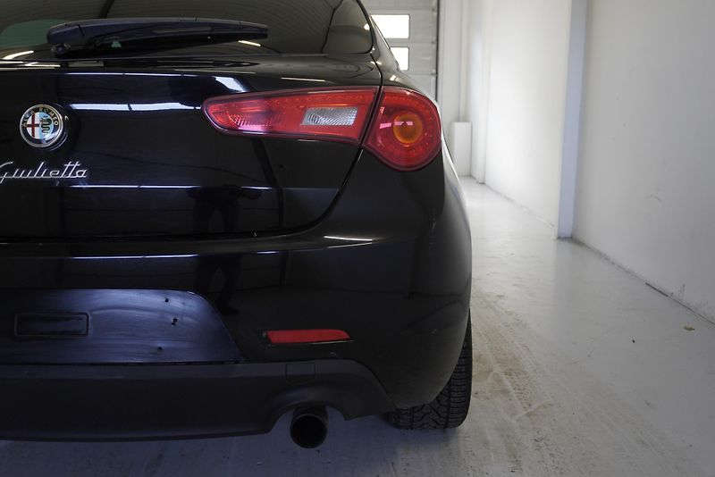 Alfa Romeo Giulietta 1.75 TBI QUADRIFOGLIO VERDE - fotka 8 z 27
