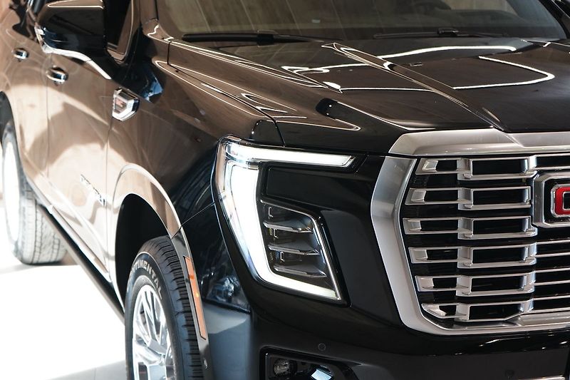 GMC Yukon (2026) Denali 6.2 V8 - fotka 4 z 59
