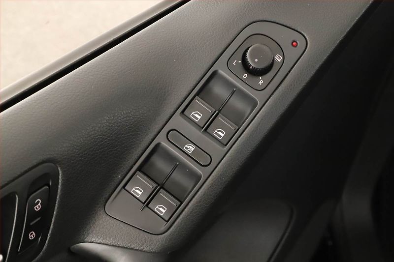 Volkswagen Tiguan (2013) 1.4 TSI, Park. senzory - fotka 16 z 16