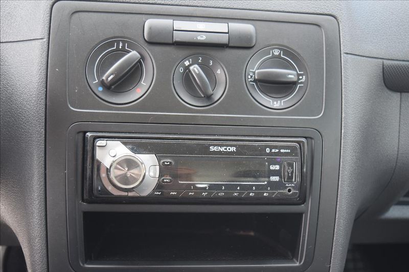 Volkswagen Caddy 1,9 TDI 77KW BEZ DPF A KOROZE - fotka 34 z 41
