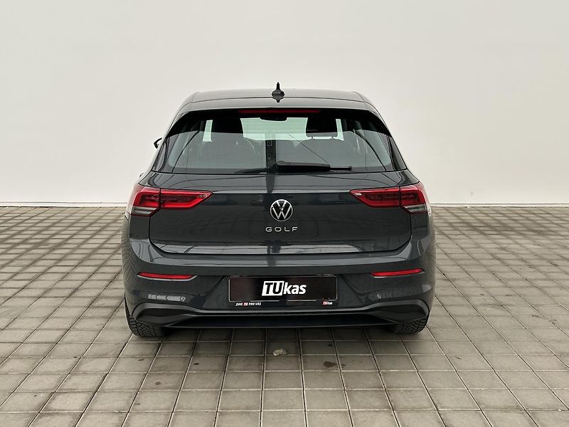 Volkswagen Golf 1.5 TSI LIFE - fotka 4 z 26