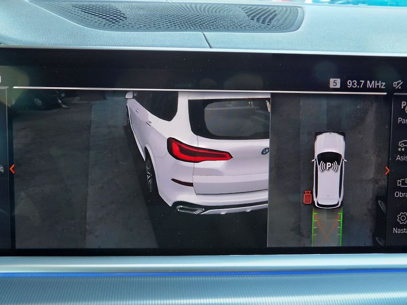 BMW X5 3.0d xDrive Mpaket 360° TZ ČR - fotka 10 z 35