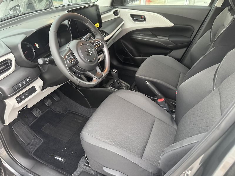 Suzuki Swift (2026) 1,2 Premium Hybrid - fotka 4 z 6
