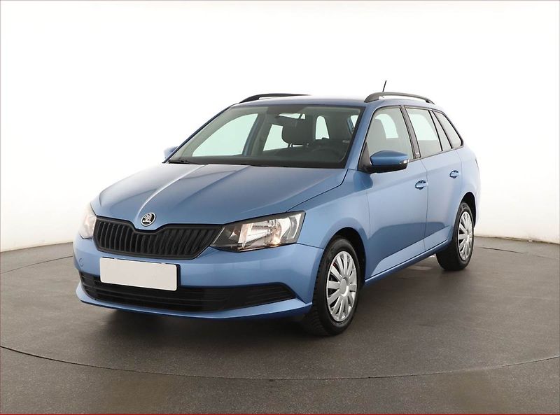 Škoda Fabia (2016) 1.2 TSI, Park. senzory - fotka 2 z 12