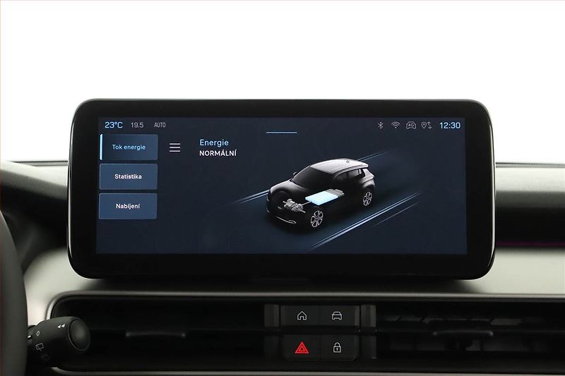Jeep Avenger (2024) 54 kWh, SoH 95% - fotka 15 z 18