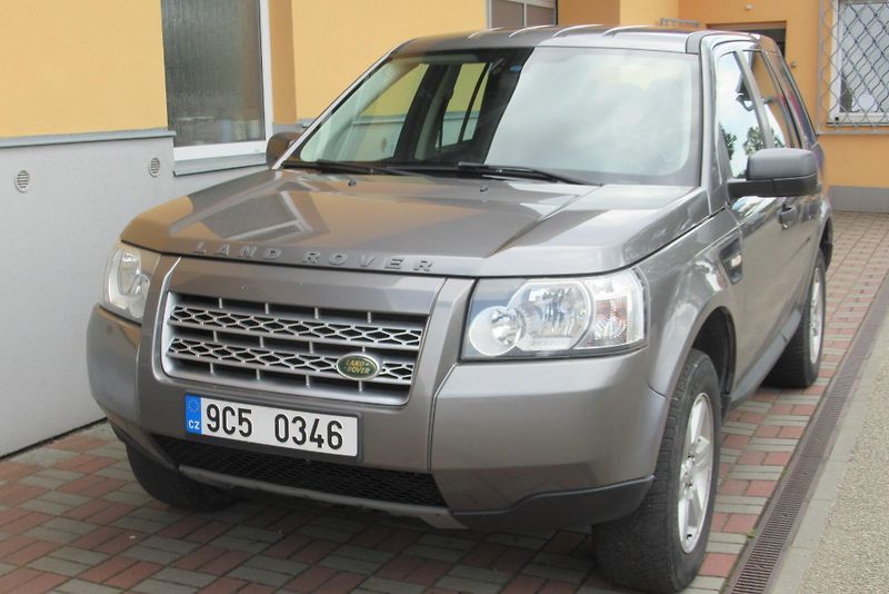 Land Rover Freelander 2.2TD 4x4 AUT. KLIMA TAŽNÉ - fotka 7 z 20