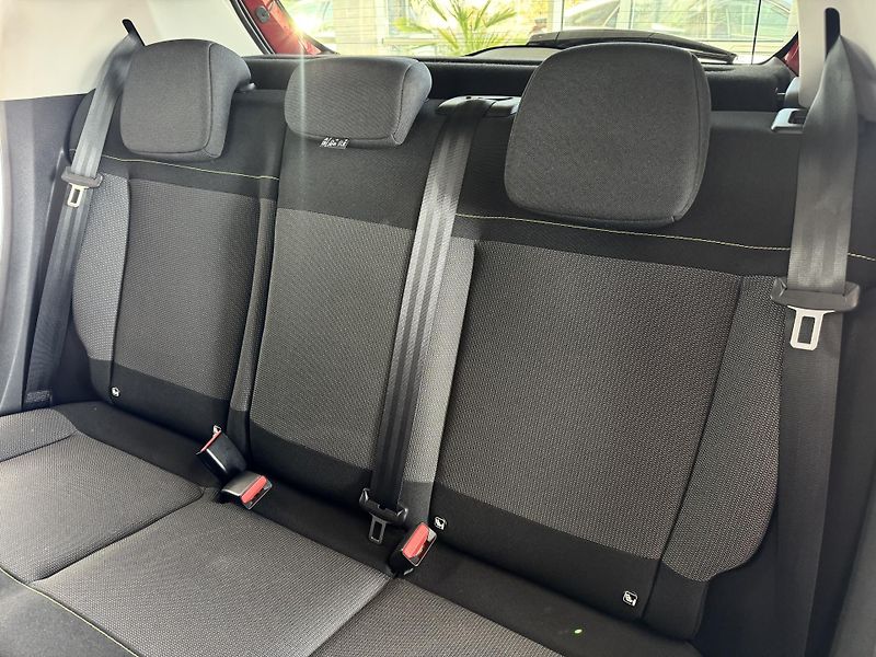 Citroën C3 1,2PT Shine*LED*Aut.Klima*DPH - fotka 15 z 32