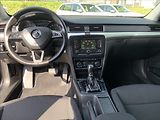 Škoda Superb 2,0 TDI DSG - náhled 12