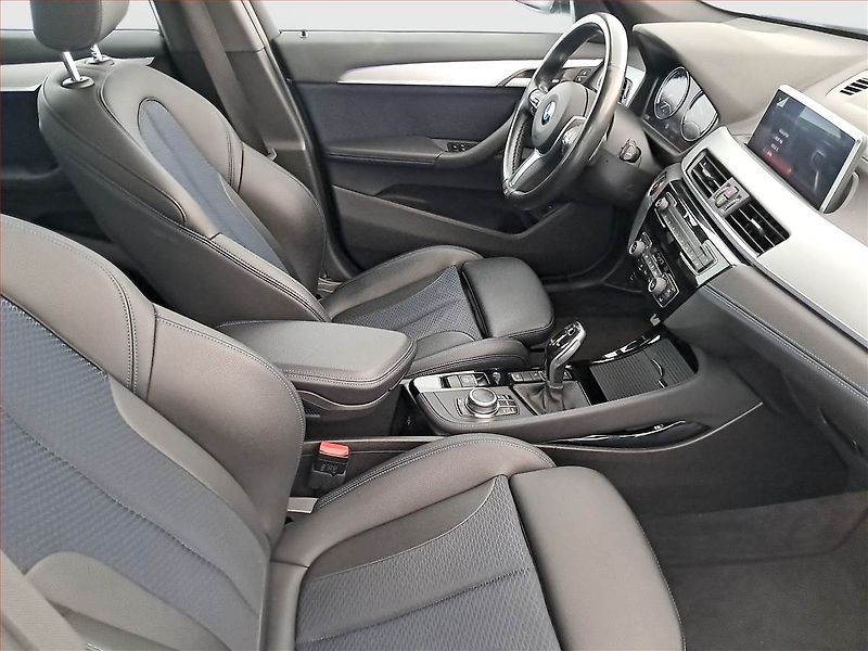 BMW X1 (2019) M Sport xDrive20d - fotka 9 z 16