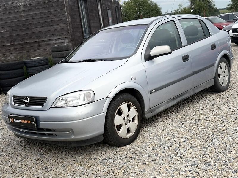Opel Astra 1,6 16V 74tKm DIGIKLIMA - fotka 1 z 20