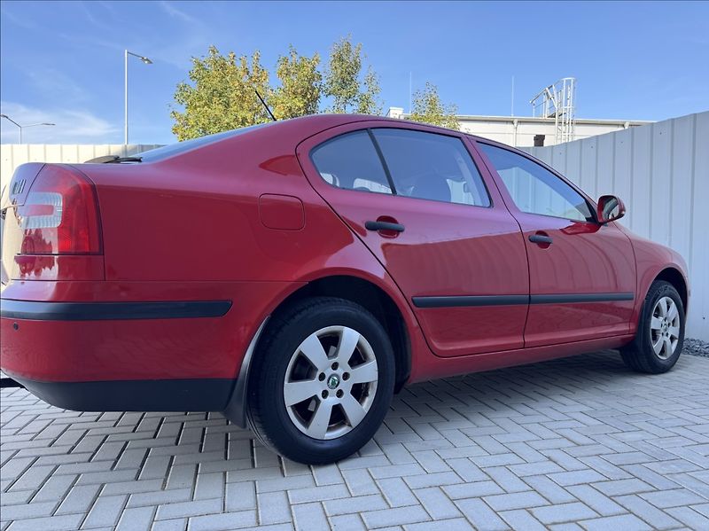 Škoda Octavia 1,6 MPi 75kW tažné původ ČR - fotka 17 z 50