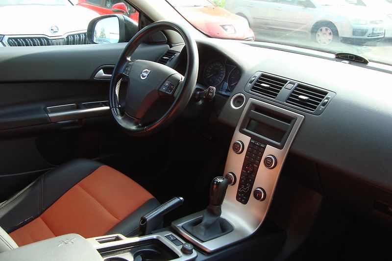 Volvo C30 (2010) 1.6d - fotka 32 z 63