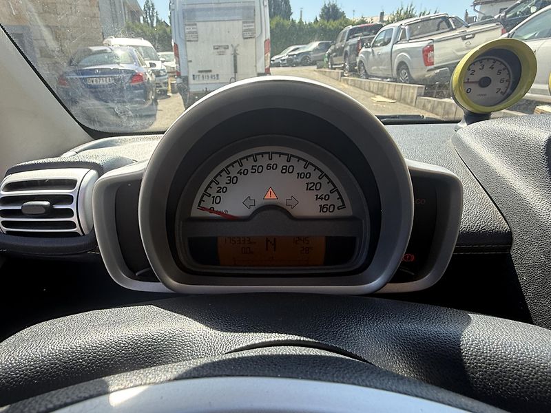 Smart Fortwo 1.0l 52 kW - fotka 13 z 16