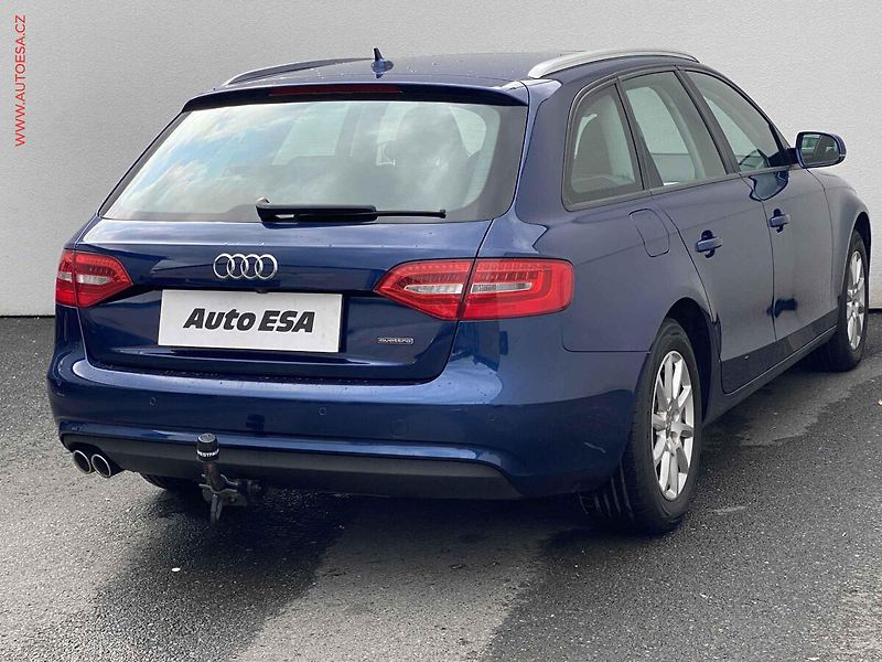 Audi A4 (2015) 2.0 TDi quattro, AT, bixen - fotka 4 z 21
