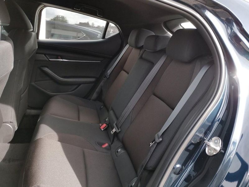 Mazda 3 (2026) 2,5 140 PS, Center-line - fotka 17 z 25