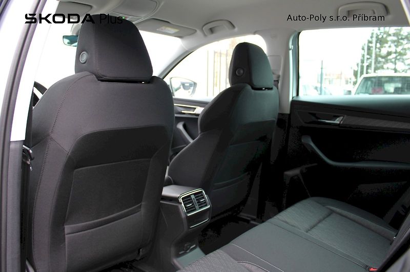 Škoda Karoq (2023) Style Exclusive 1.5TSI / 110kW - fotka 20 z 24