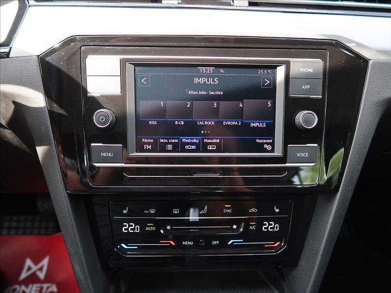 Volkswagen Passat 1,5 TSi,110kW,Business,1majČR - fotka 15 z 25