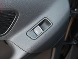 Volkswagen Tiguan (2014) 2.0 TDi 4x4, 1.maj, Navi - náhled 12