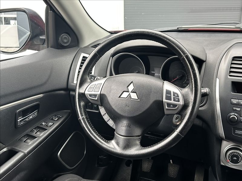 Mitsubishi ASX 1,8 DI-D 150PS  Intense 4x4 - fotka 22 z 48