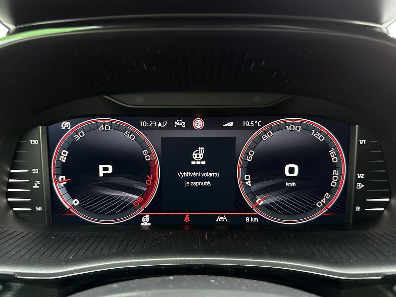 Škoda Fabia 1.0TSi DSG Monte Carlo 116PS B - fotka 22 z 41
