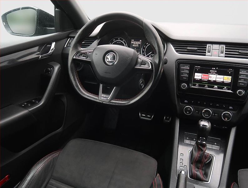 Škoda Octavia (2015) RS 2.0 TSI, Automat - fotka 7 z 22