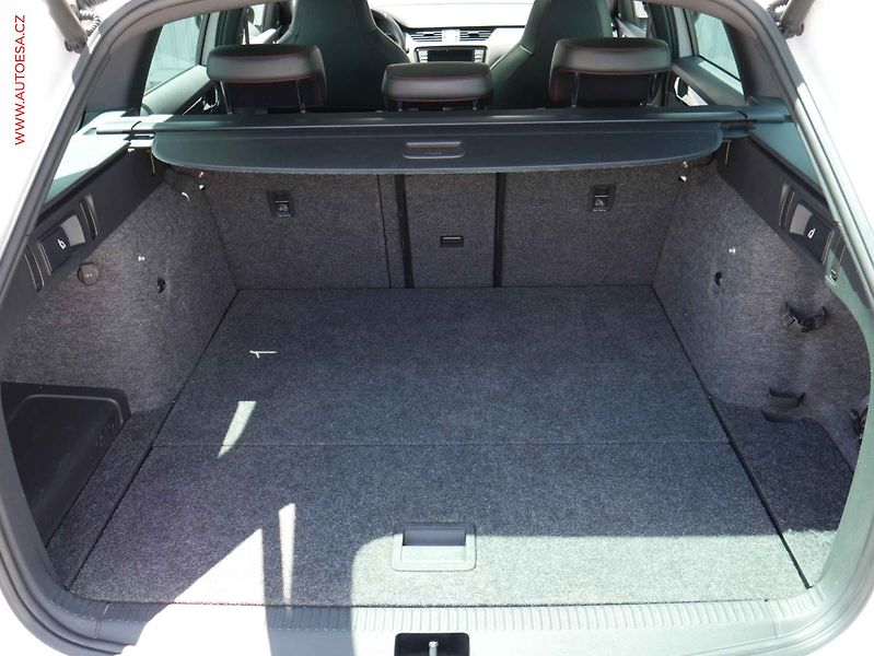 Škoda Octavia (2014) 2.0TDi, RS, DSG, navi, bixen - fotka 7 z 21