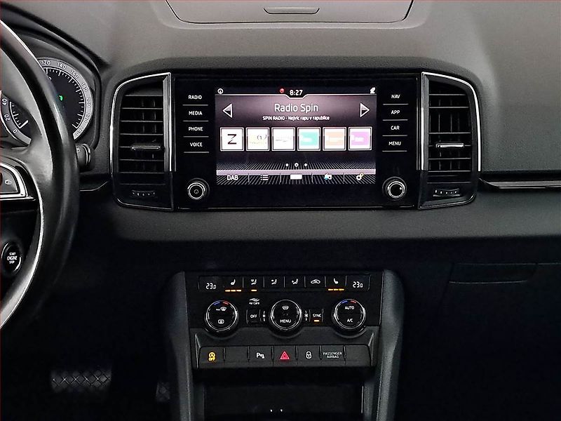 Škoda Karoq (2019) Style 2.0 TDI, 4X4, Automat - fotka 12 z 21
