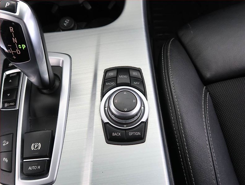 BMW X3 (2012) xDrive20d, 4X4, Automat, Kůže - fotka 17 z 22