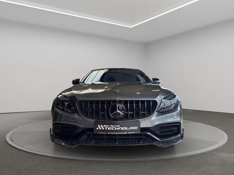 Mercedes-Benz Třídy C (2019) Mercedes-AMG C 63 S kupé - fotka 2 z 21