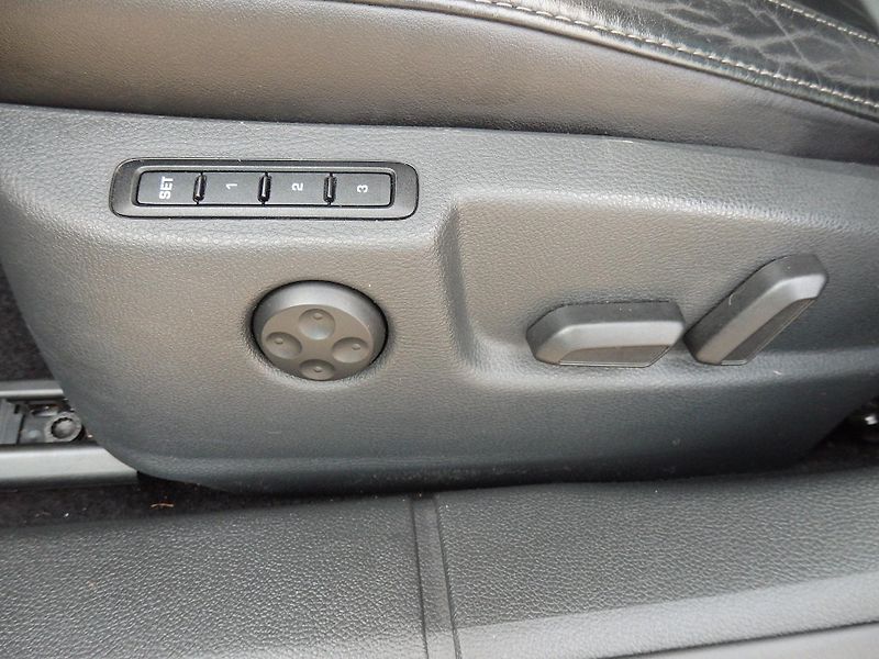 Škoda Superb 2.0 TSI 147 kW DIGI. KLIMA - fotka 14 z 28
