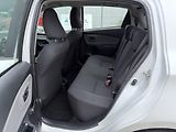 Toyota Yaris 1.5i 82 kW navi. serviska - náhled 7