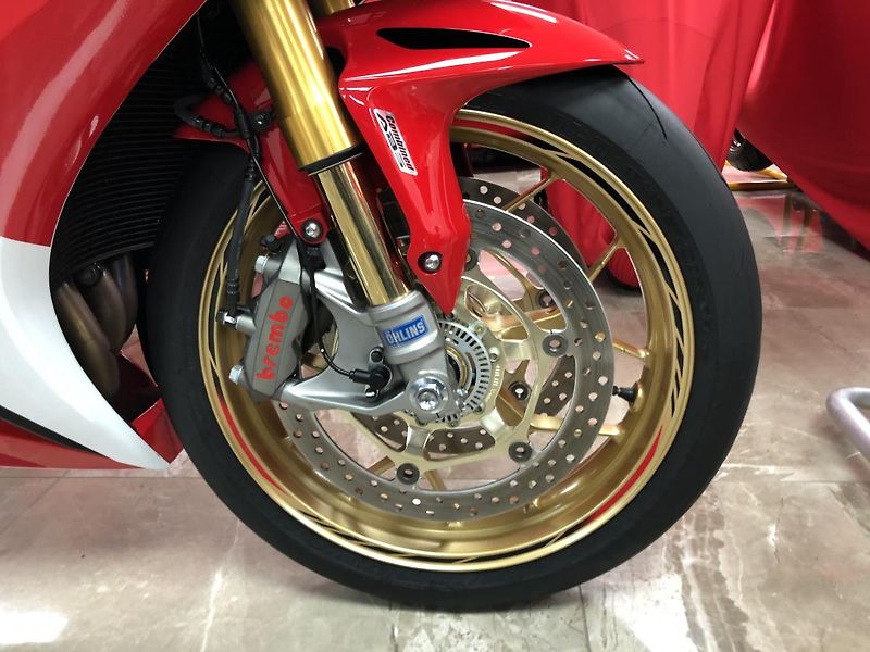 Honda CBR 1000 RR SP 1 MAJITEL  - fotka 40 z 40