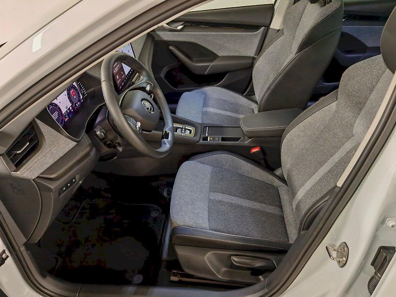 Škoda Octavia (2024) 1.5 TSI 110 kW DSG Top Selecti - fotka 22 z 31