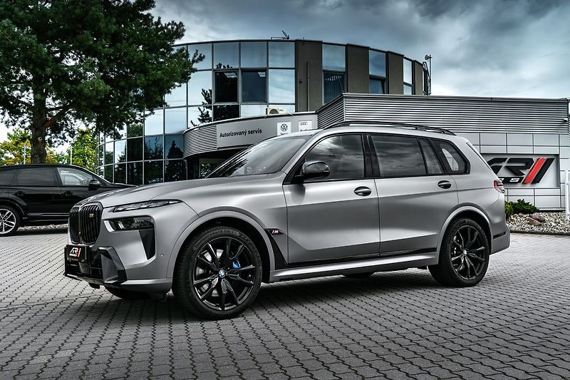 BMW X7 M60i Individual Masáže - fotka 32 z 32